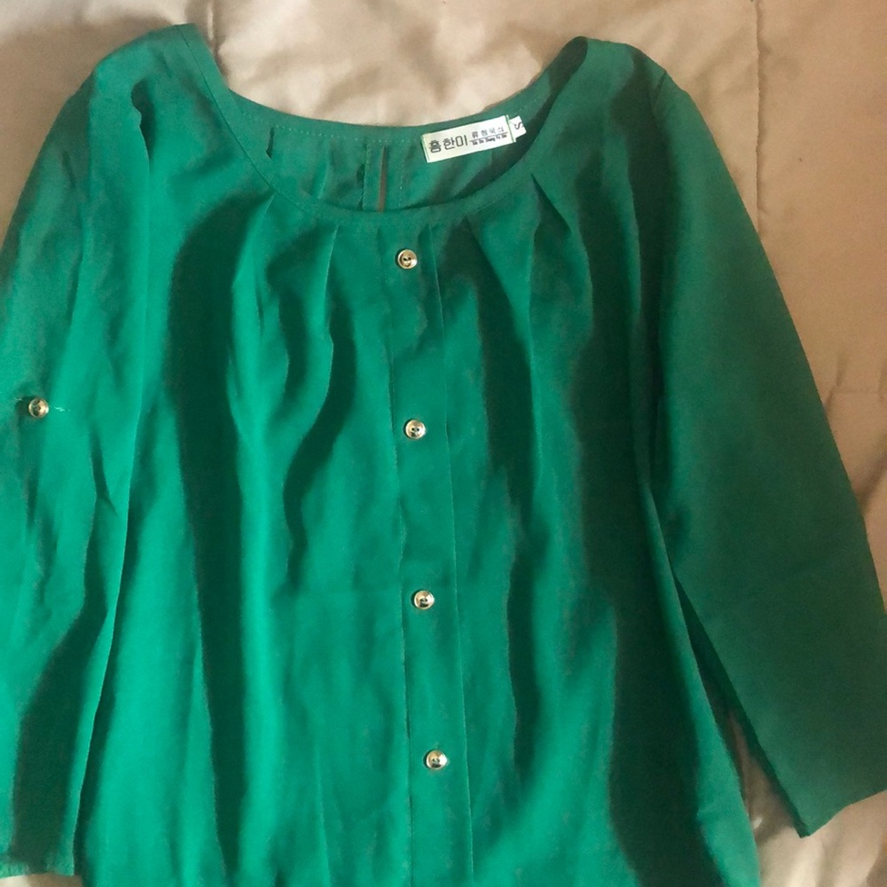 Womens 3/4 sleeve green blouse